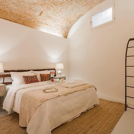Down2Town Guesthouse-2